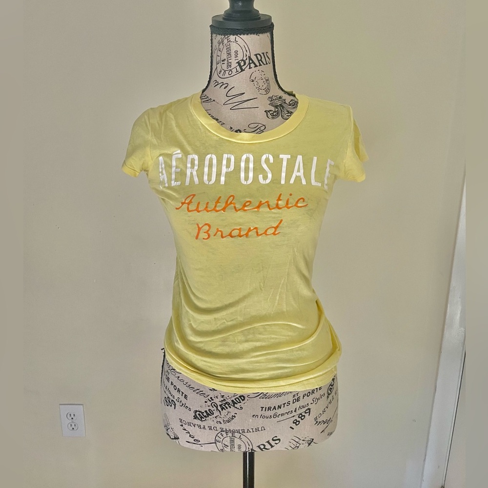 Aéropostale Dandelion Yellow Y2K fitted cotton tshirt women’s size small
